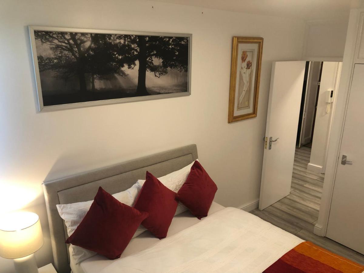 Luxury 2 Bedroom Flat In Abbey Wood, ロンドン エクステリア 写真
